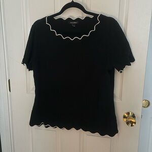 Roz & Ali Black Top with Scalloped Trim